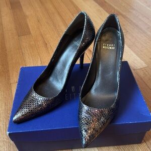 Stuart Weitzman heel